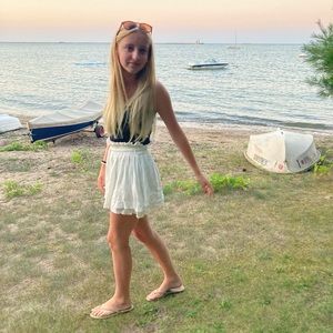 Meet your Posher, Eleanor